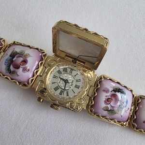 Gold Floral Women's Bracelet Watch